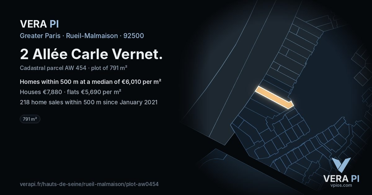 2 Allée Carle Vernet, Rueil-Malmaison at night – the plot lit, the parcels around coloured by the prices near them