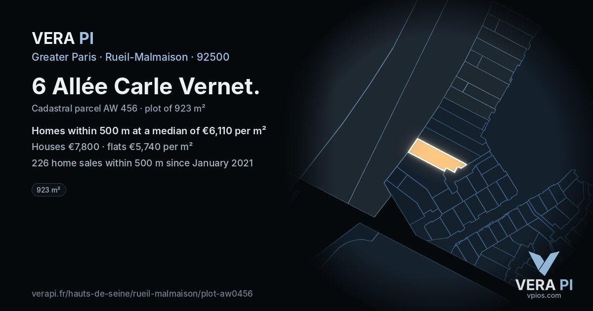 6 Allée Carle Vernet, Rueil-Malmaison at night – the plot lit, the parcels around coloured by the prices near them