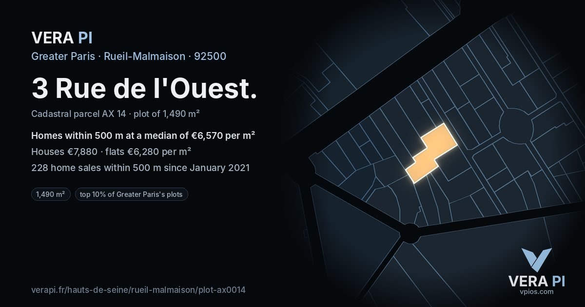 3 Rue de l'Ouest, Rueil-Malmaison at night – the plot lit, the parcels around coloured by the prices near them