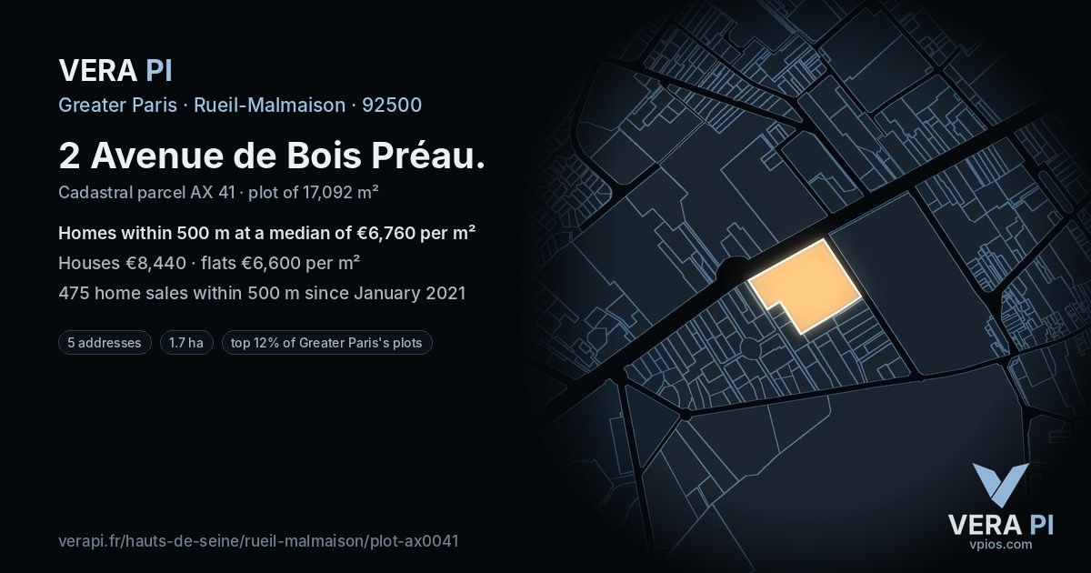 2 Avenue de Bois Préau, Rueil-Malmaison at night – the plot lit, the parcels around coloured by the prices near them