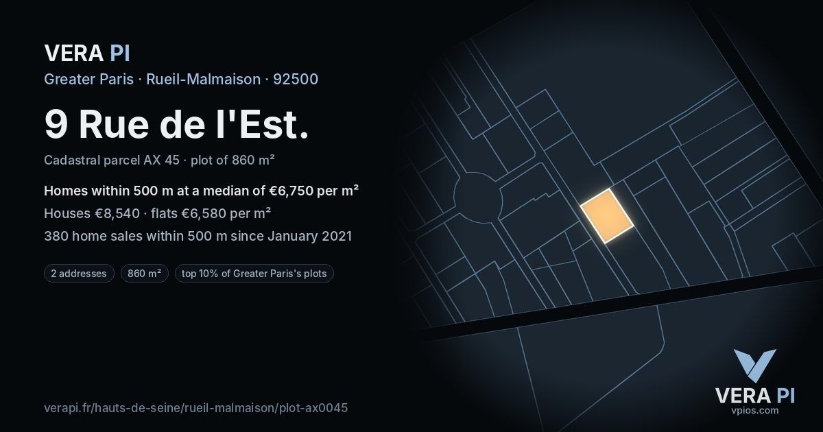 9 Rue de l'Est, Rueil-Malmaison at night – the plot lit, the parcels around coloured by the prices near them