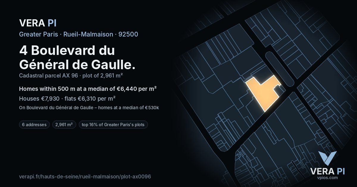 4 Boulevard du Général de Gaulle, Rueil-Malmaison at night – the plot lit, the parcels around coloured by the prices near them