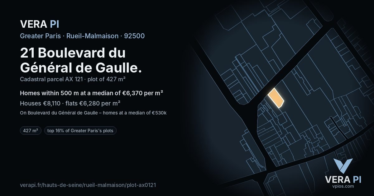 21 Boulevard du Général de Gaulle, Rueil-Malmaison at night – the plot lit, the parcels around coloured by the prices near them