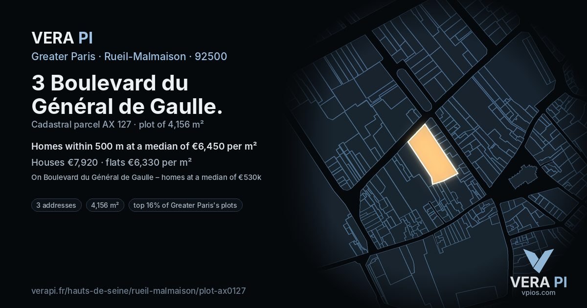 3 Boulevard du Général de Gaulle, Rueil-Malmaison at night – the plot lit, the parcels around coloured by the prices near them