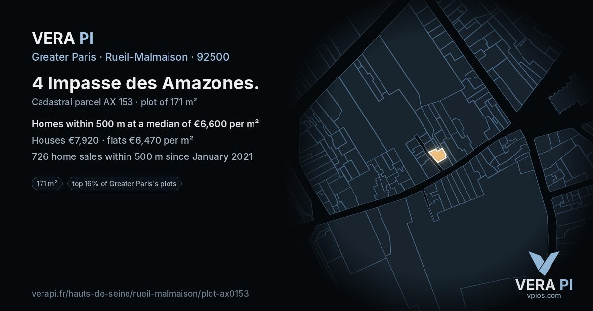4 Impasse des Amazones, Rueil-Malmaison at night – the plot lit, the parcels around coloured by the prices near them