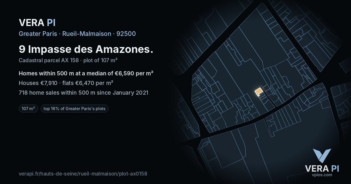 9 Impasse des Amazones, Rueil-Malmaison at night – the plot lit, the parcels around coloured by the prices near them
