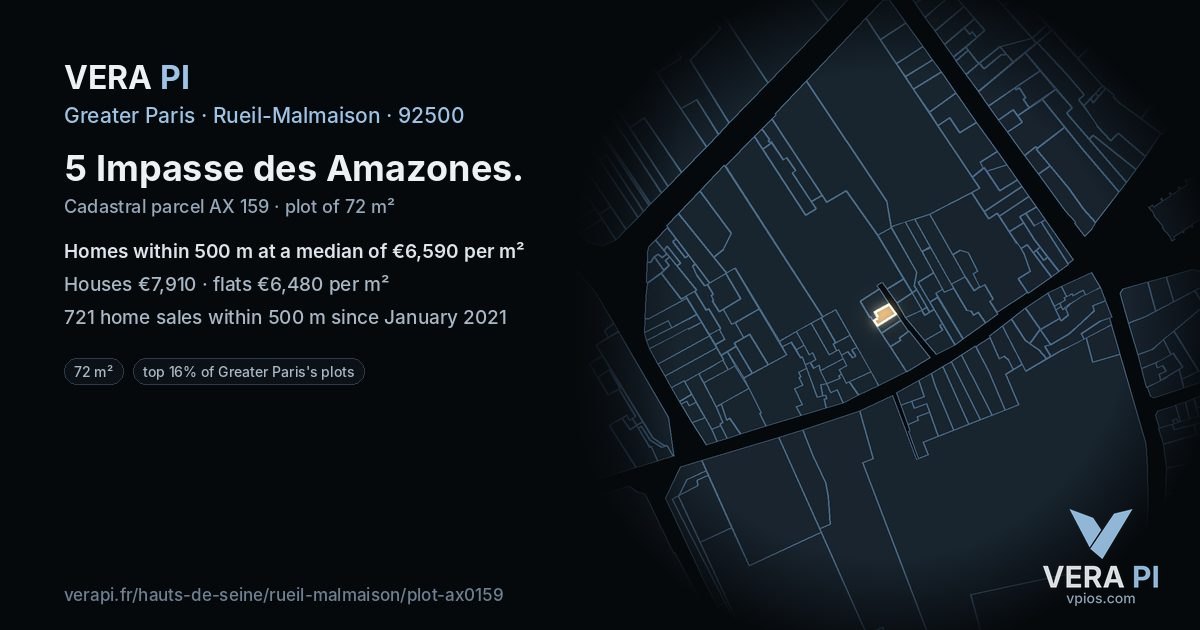 5 Impasse des Amazones, Rueil-Malmaison at night – the plot lit, the parcels around coloured by the prices near them