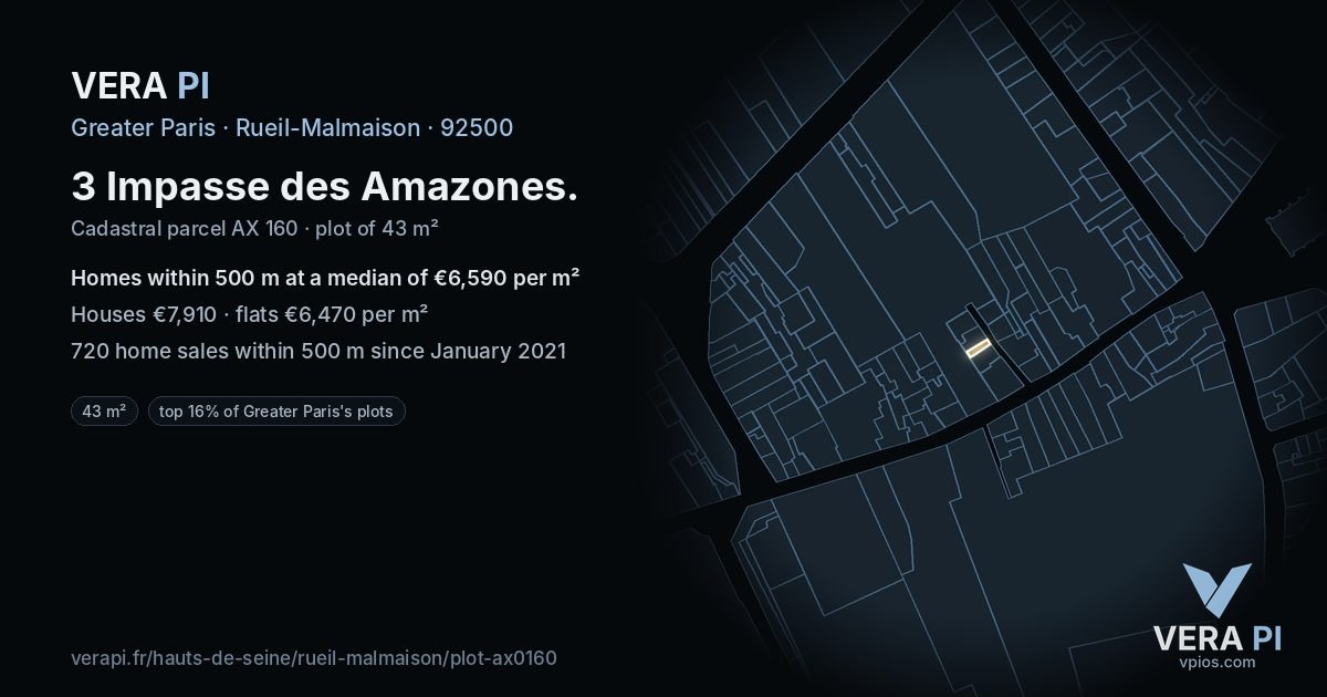 3 Impasse des Amazones, Rueil-Malmaison at night – the plot lit, the parcels around coloured by the prices near them