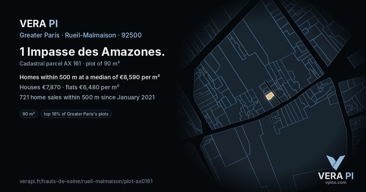 1 Impasse des Amazones, Rueil-Malmaison at night – the plot lit, the parcels around coloured by the prices near them