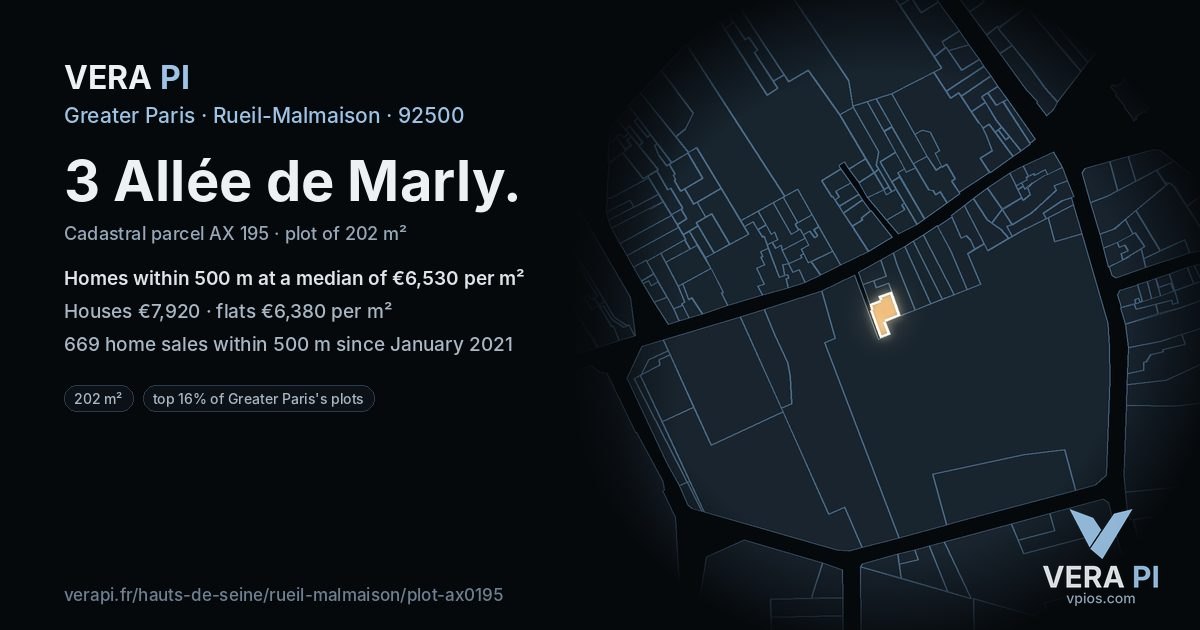 3 Allée de Marly, Rueil-Malmaison at night – the plot lit, the parcels around coloured by the prices near them