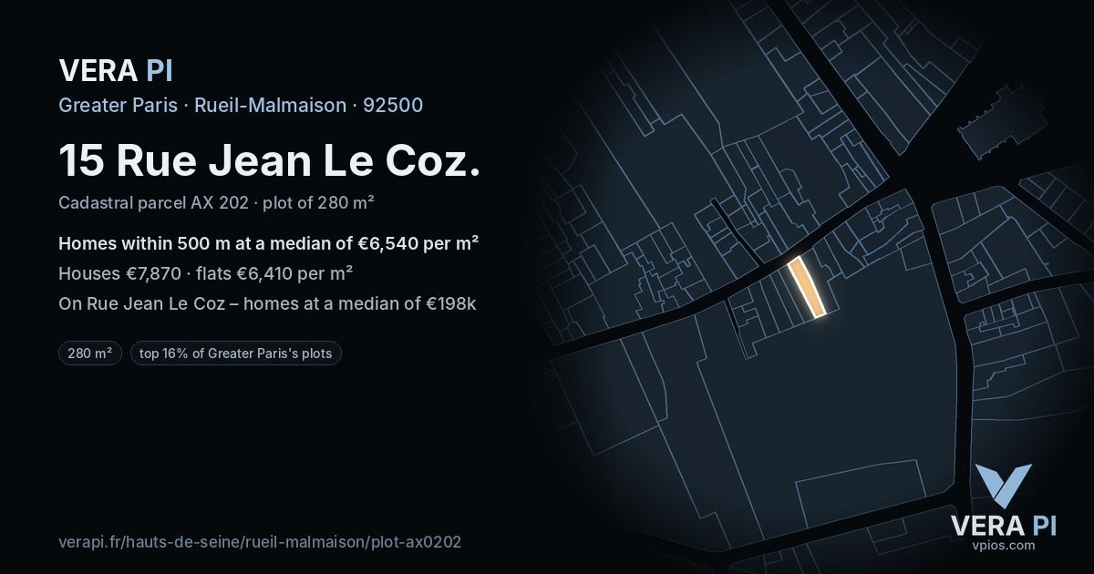 15 Rue Jean Le Coz, Rueil-Malmaison at night – the plot lit, the parcels around coloured by the prices near them