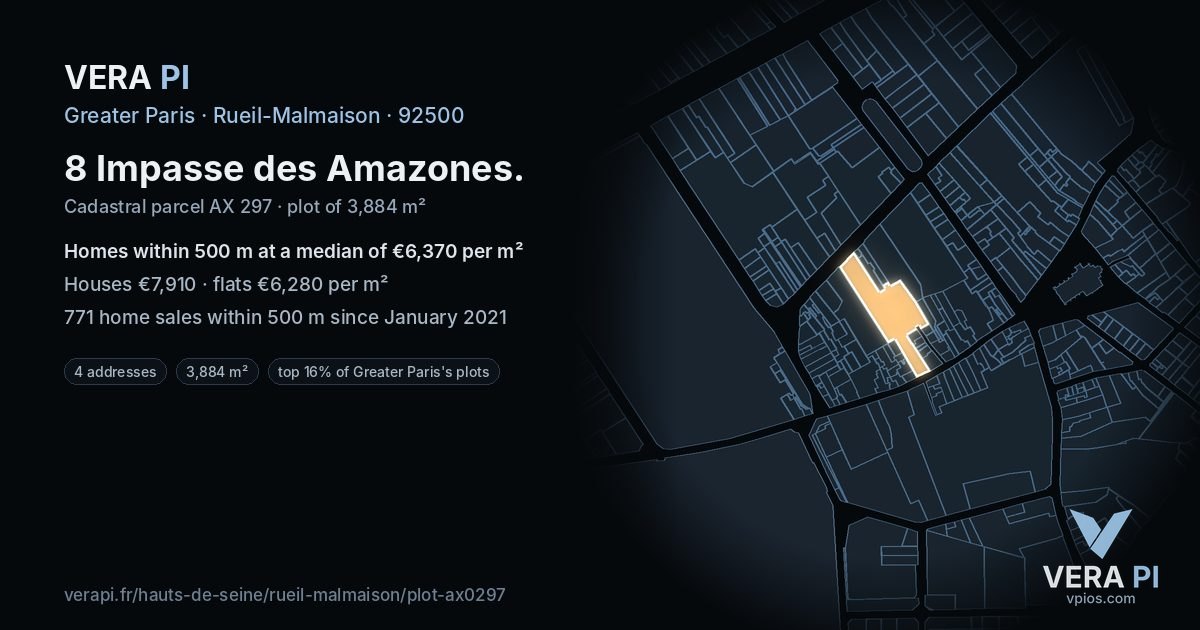 8 Impasse des Amazones, Rueil-Malmaison at night – the plot lit, the parcels around coloured by the prices near them