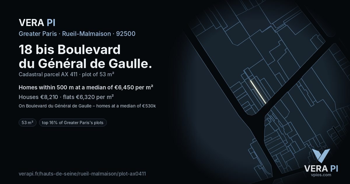 18 bis Boulevard du Général de Gaulle, Rueil-Malmaison at night – the plot lit, the parcels around coloured by the prices near them