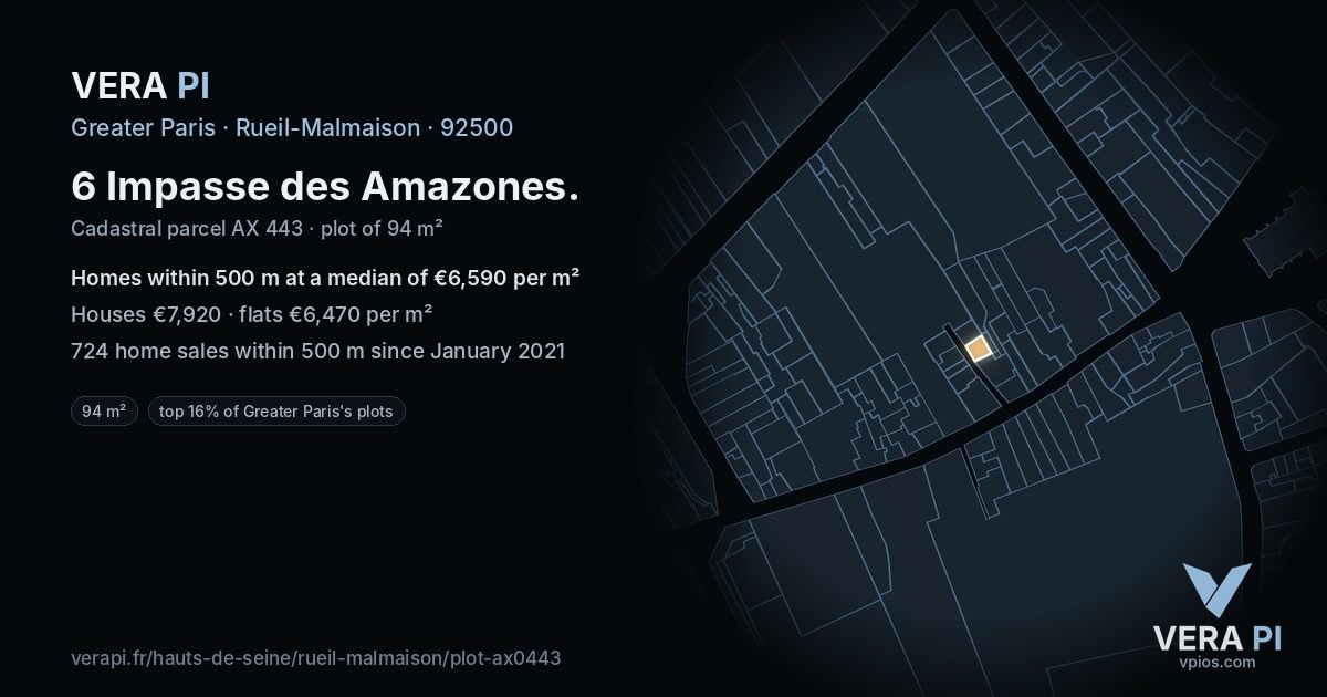 6 Impasse des Amazones, Rueil-Malmaison at night – the plot lit, the parcels around coloured by the prices near them