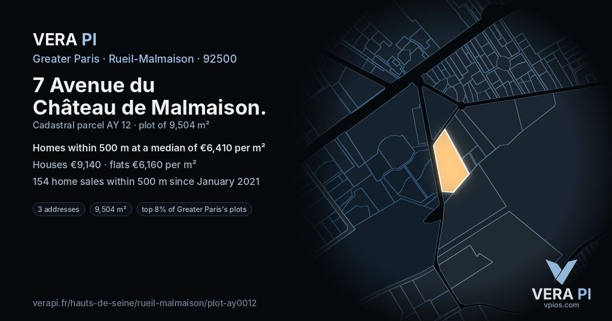 7 Avenue du Château de Malmaison, Rueil-Malmaison at night – the plot lit, the parcels around coloured by the prices near them