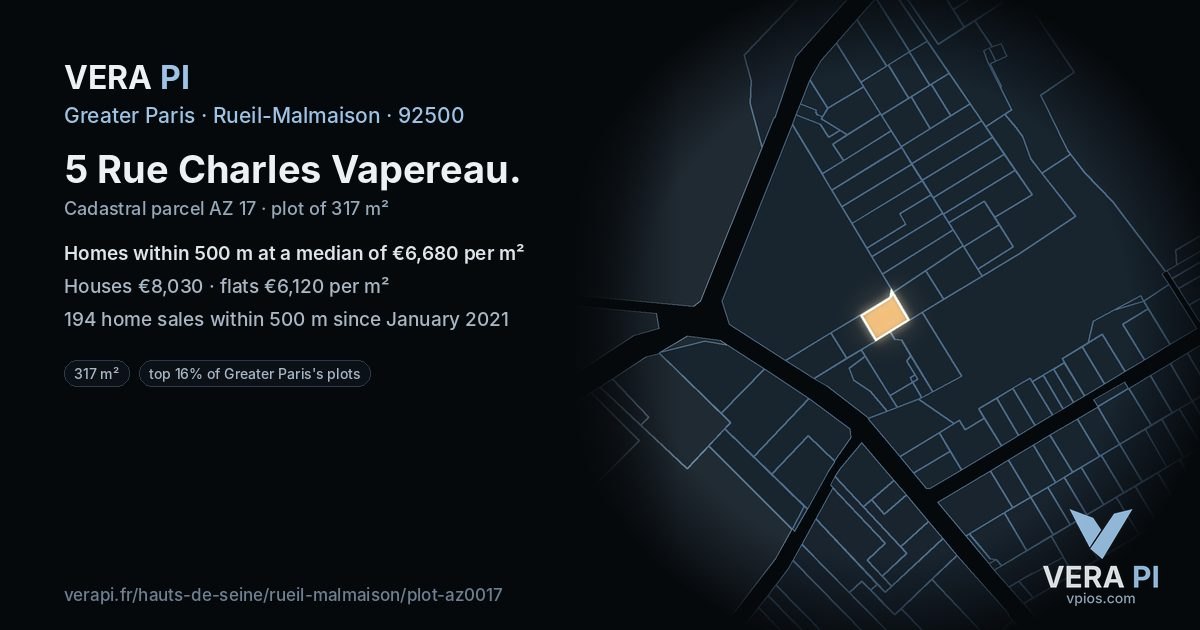 5 Rue Charles Vapereau, Rueil-Malmaison at night – the plot lit, the parcels around coloured by the prices near them