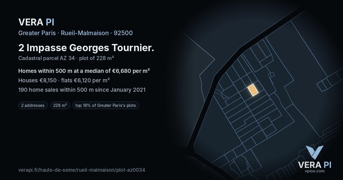 2 Impasse Georges Tournier, Rueil-Malmaison at night – the plot lit, the parcels around coloured by the prices near them