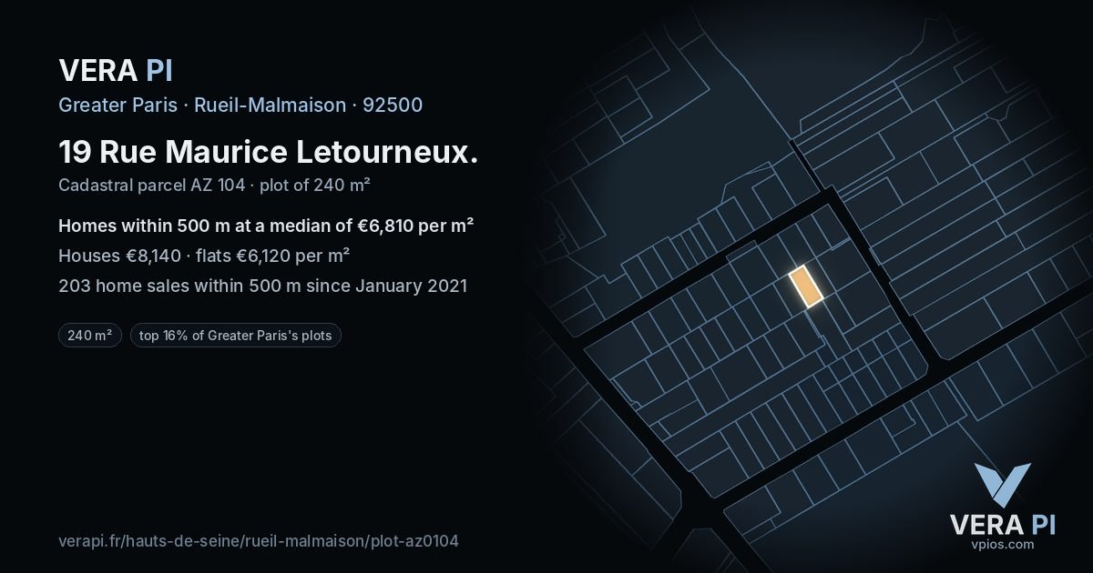 19 Rue Maurice Letourneux, Rueil-Malmaison at night – the plot lit, the parcels around coloured by the prices near them