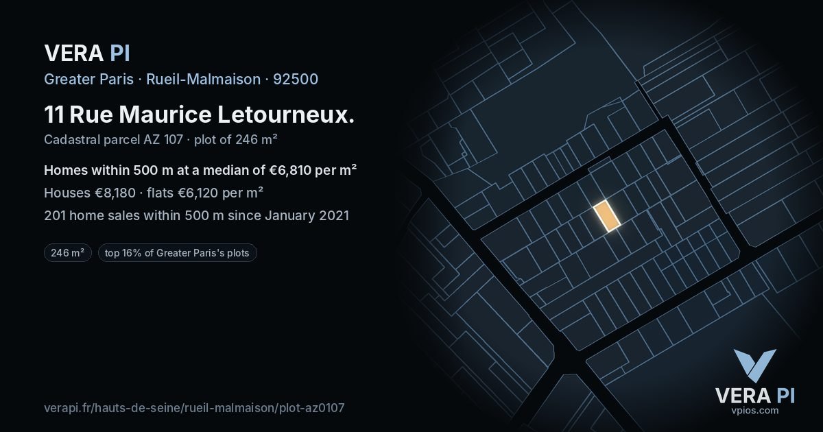 11 Rue Maurice Letourneux, Rueil-Malmaison at night – the plot lit, the parcels around coloured by the prices near them