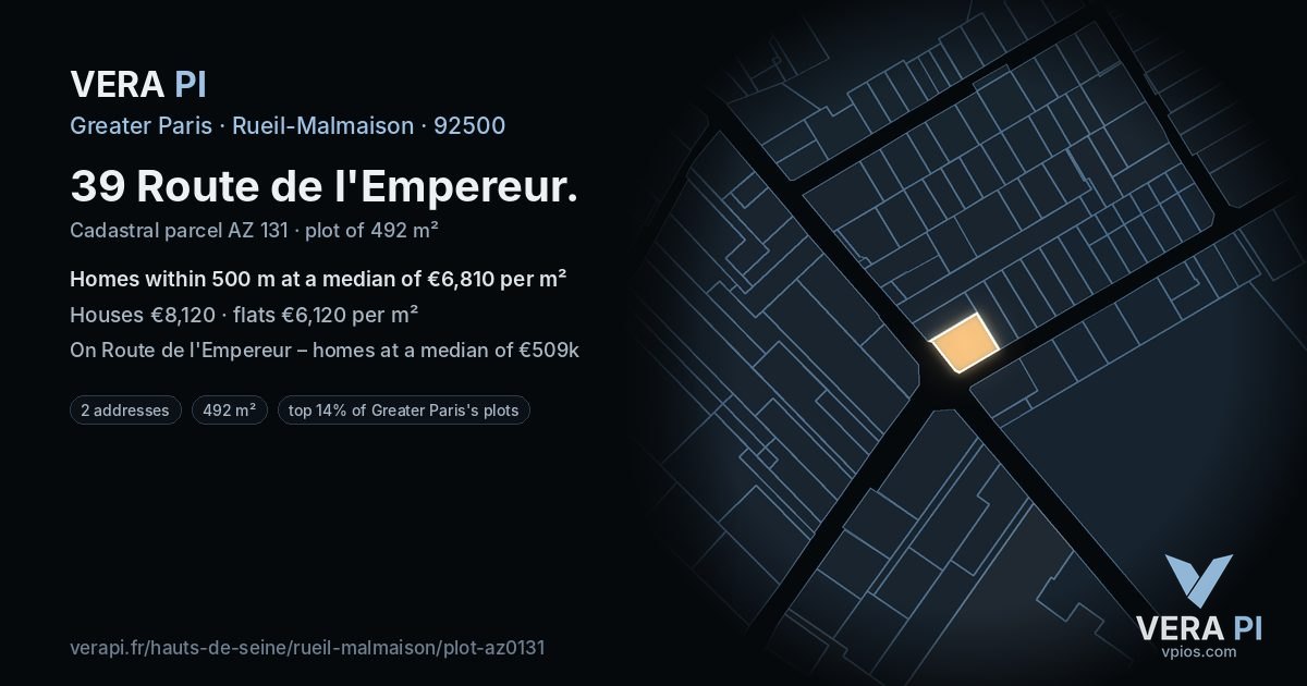 39 Route de l'Empereur, Rueil-Malmaison at night – the plot lit, the parcels around coloured by the prices near them