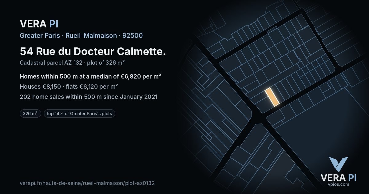54 Rue du Docteur Calmette, Rueil-Malmaison at night – the plot lit, the parcels around coloured by the prices near them