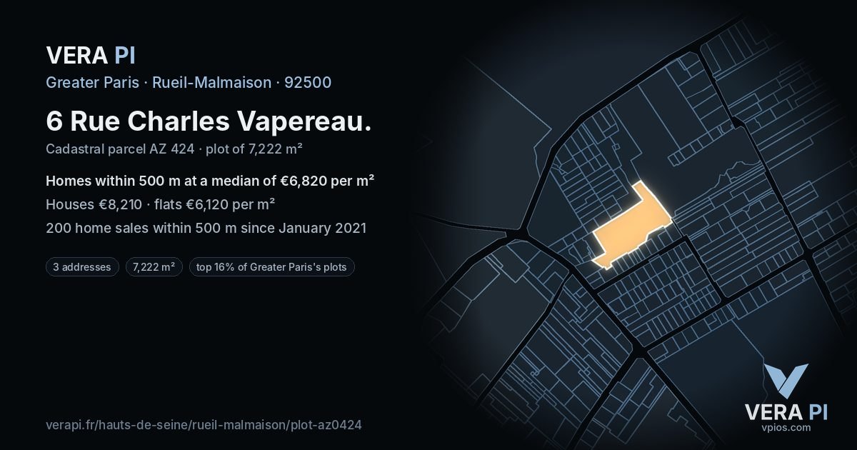 6 Rue Charles Vapereau, Rueil-Malmaison at night – the plot lit, the parcels around coloured by the prices near them