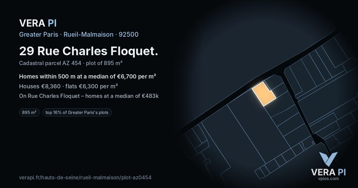 29 Rue Charles Floquet, Rueil-Malmaison at night – the plot lit, the parcels around coloured by the prices near them