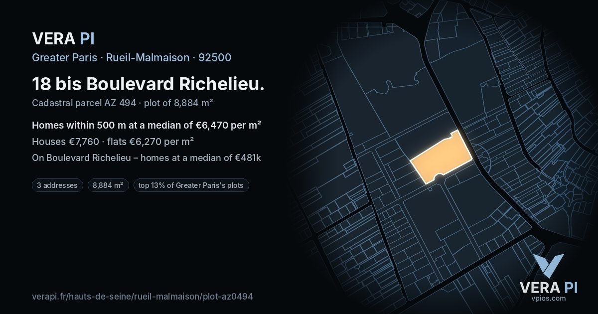 18 bis Boulevard Richelieu, Rueil-Malmaison at night – the plot lit, the parcels around coloured by the prices near them