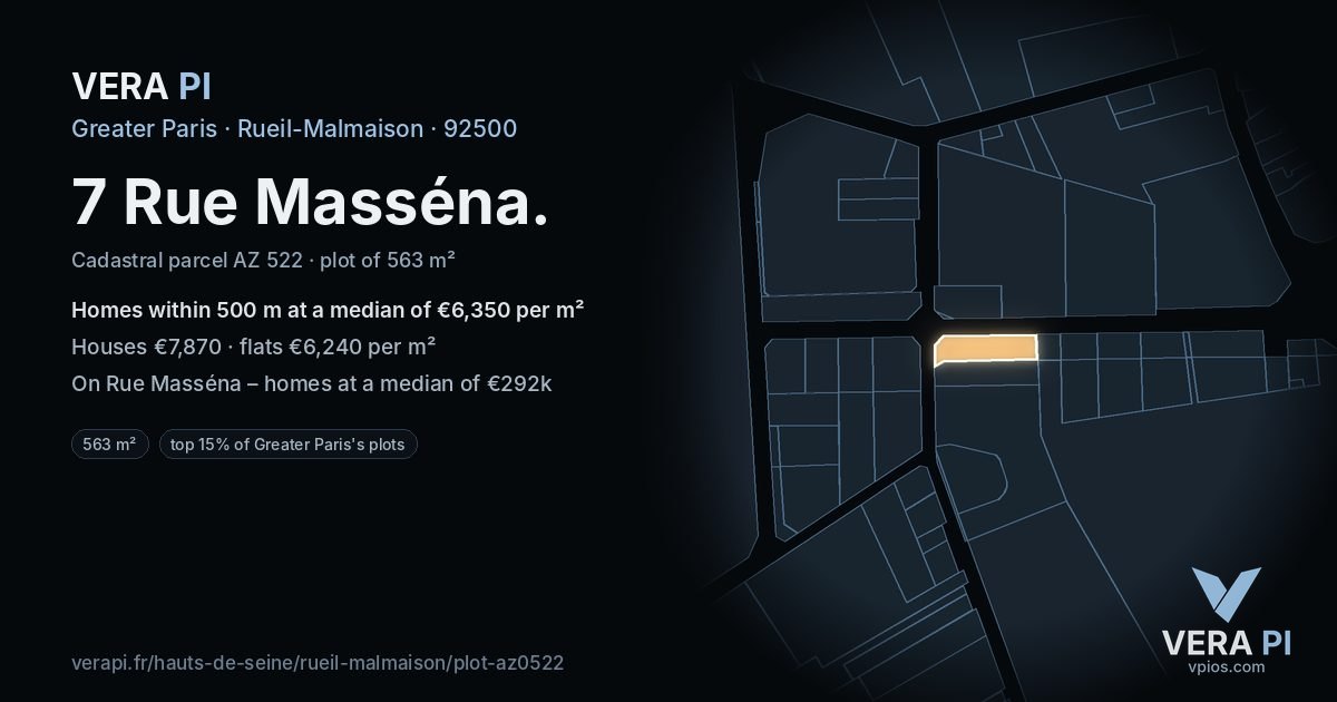 7 Rue Masséna, Rueil-Malmaison at night – the plot lit, the parcels around coloured by the prices near them