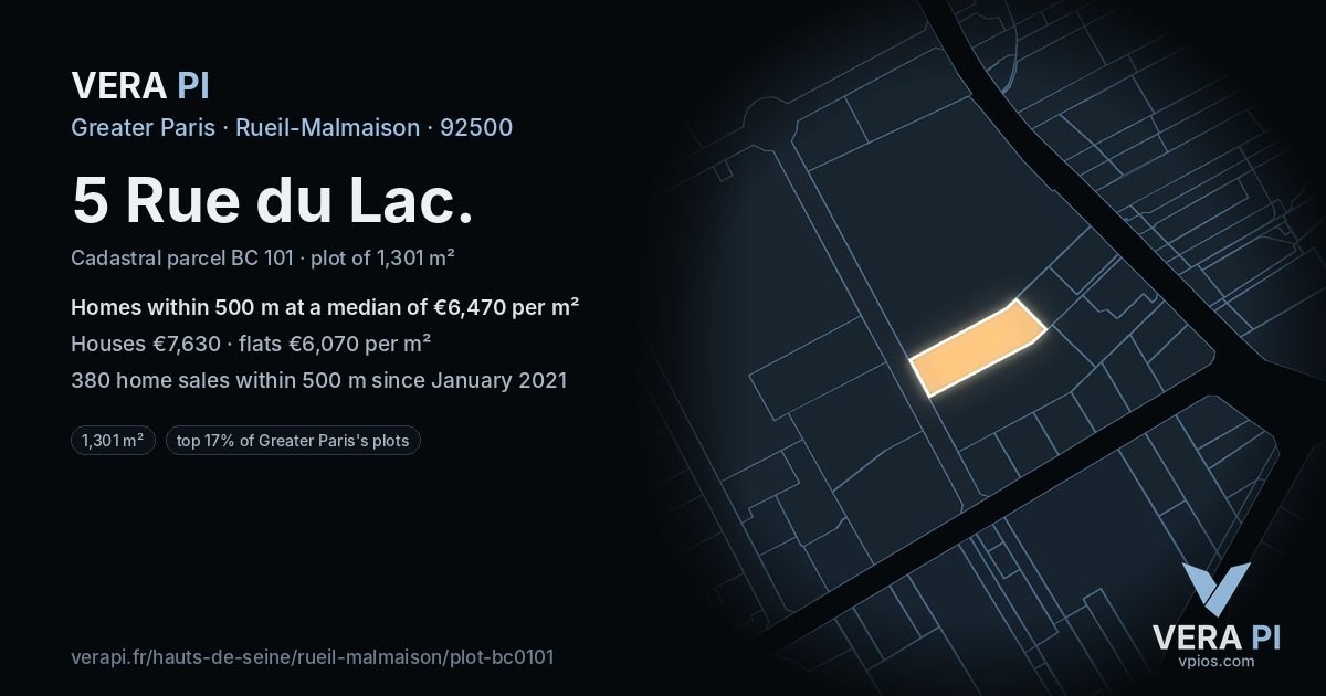 5 Rue du Lac, Rueil-Malmaison at night – the plot lit, the parcels around coloured by the prices near them