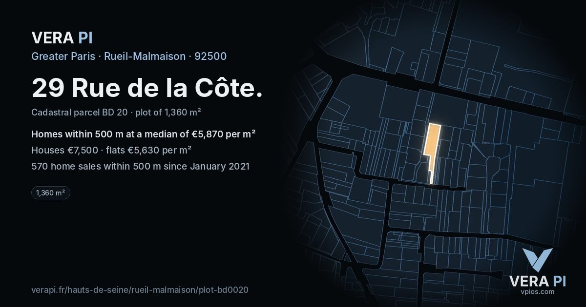 29 Rue de la Côte, Rueil-Malmaison at night – the plot lit, the parcels around coloured by the prices near them