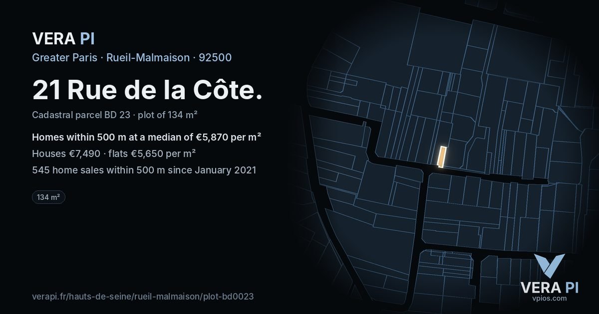 21 Rue de la Côte, Rueil-Malmaison at night – the plot lit, the parcels around coloured by the prices near them