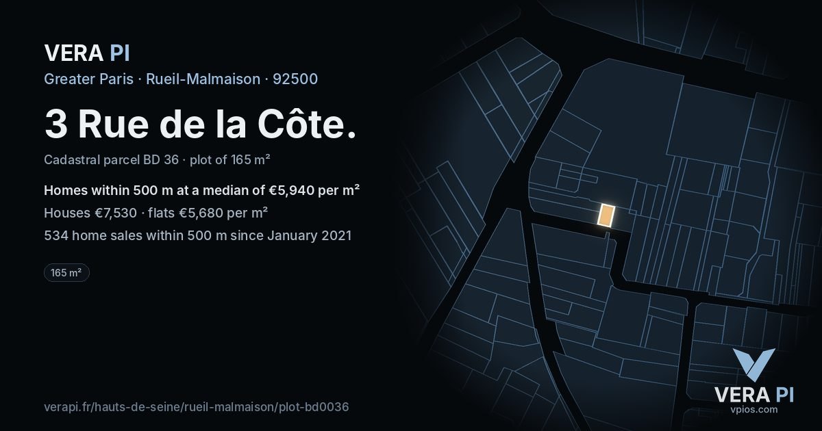 3 Rue de la Côte, Rueil-Malmaison at night – the plot lit, the parcels around coloured by the prices near them