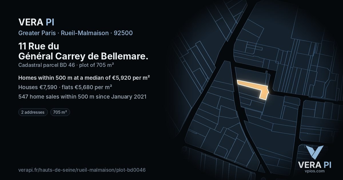 11 Rue du Général Carrey de Bellemare, Rueil-Malmaison at night – the plot lit, the parcels around coloured by the prices near them