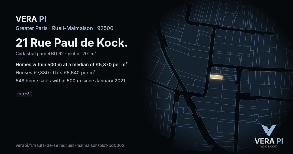 21 Rue Paul de Kock, Rueil-Malmaison at night – the plot lit, the parcels around coloured by the prices near them