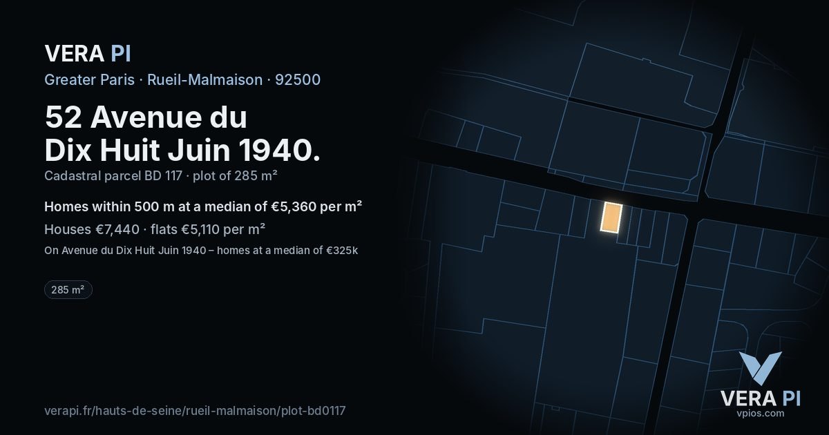 52 Avenue du Dix Huit Juin 1940, Rueil-Malmaison at night – the plot lit, the parcels around coloured by the prices near them