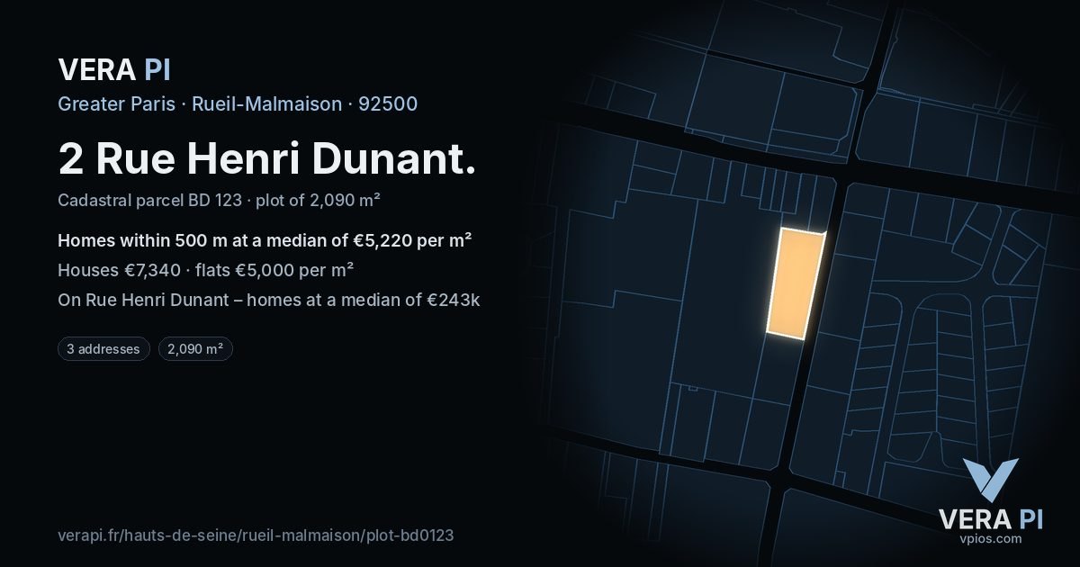 2 Rue Henri Dunant, Rueil-Malmaison at night – the plot lit, the parcels around coloured by the prices near them