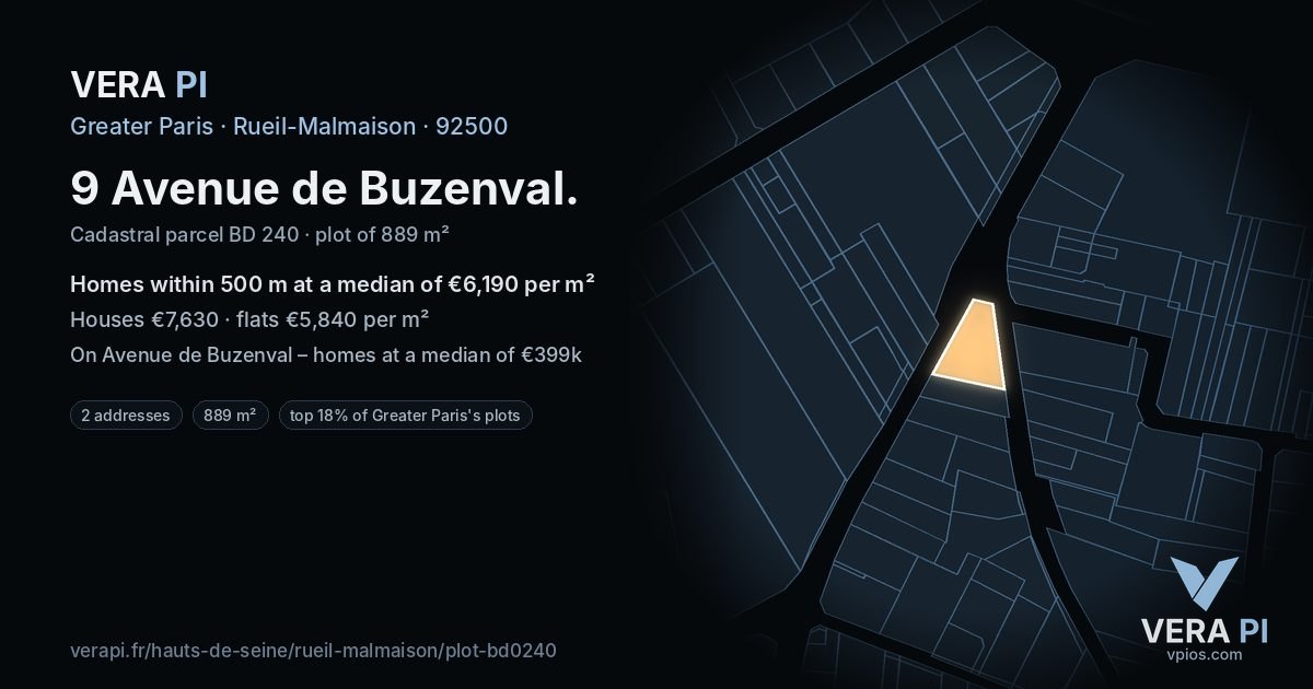 9 Avenue de Buzenval, Rueil-Malmaison at night – the plot lit, the parcels around coloured by the prices near them