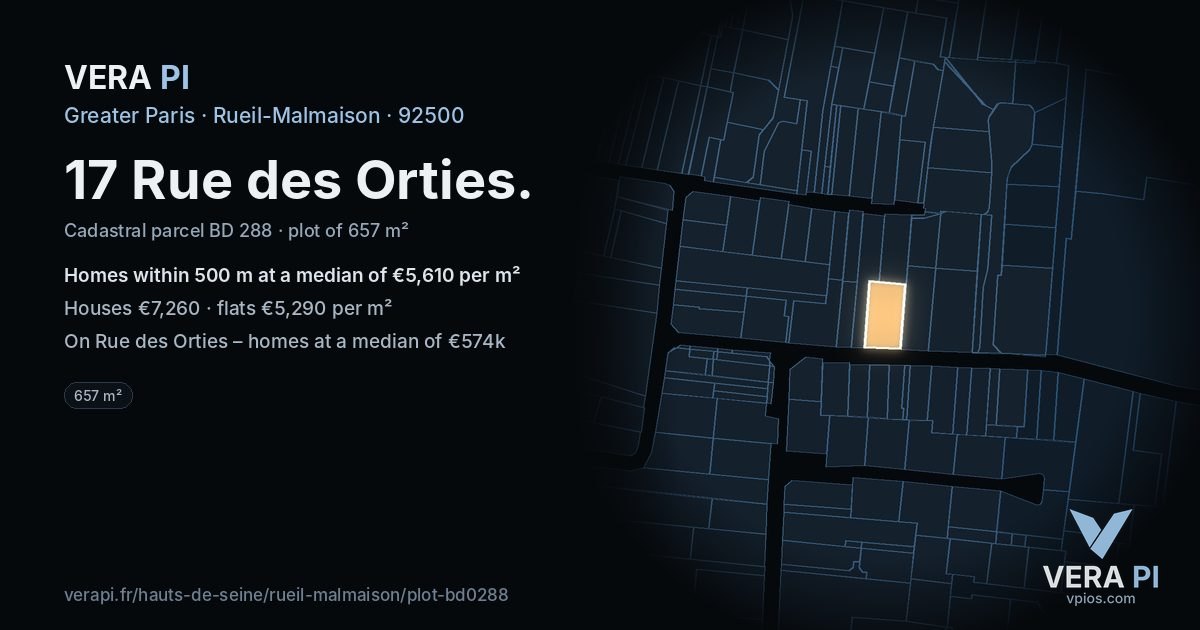 17 Rue des Orties, Rueil-Malmaison at night – the plot lit, the parcels around coloured by the prices near them