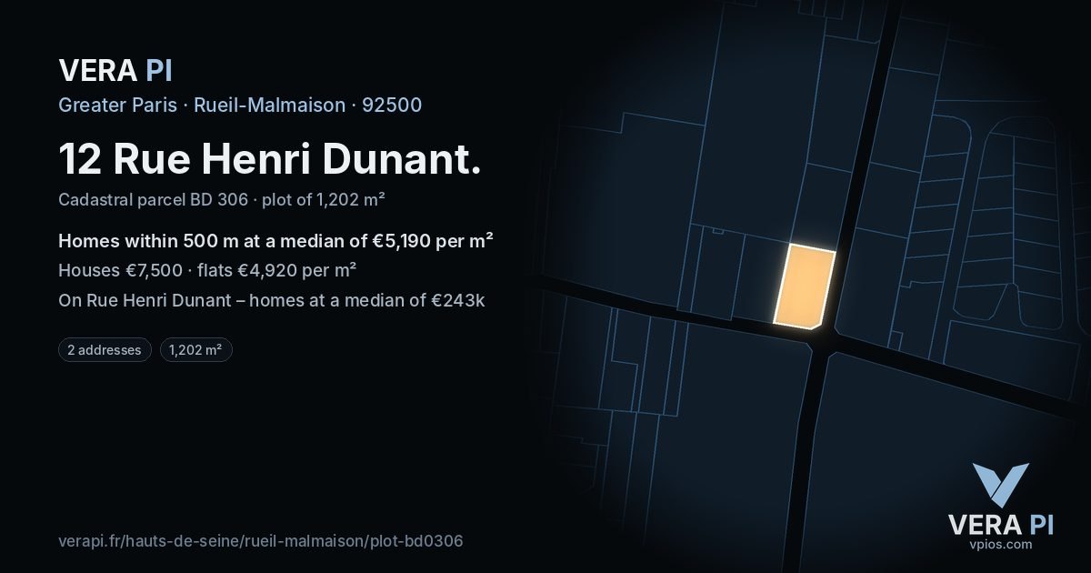 12 Rue Henri Dunant, Rueil-Malmaison at night – the plot lit, the parcels around coloured by the prices near them
