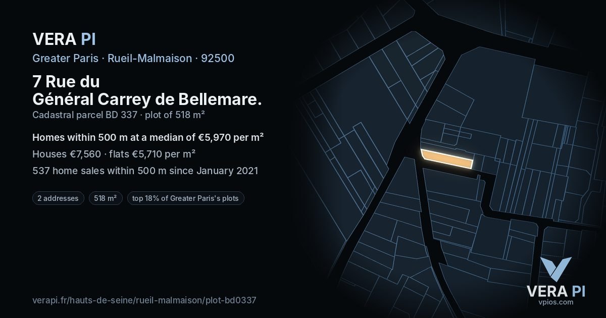 7 Rue du Général Carrey de Bellemare, Rueil-Malmaison at night – the plot lit, the parcels around coloured by the prices near them