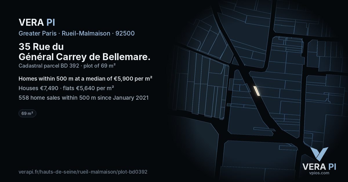 35 Rue du Général Carrey de Bellemare, Rueil-Malmaison at night – the plot lit, the parcels around coloured by the prices near them