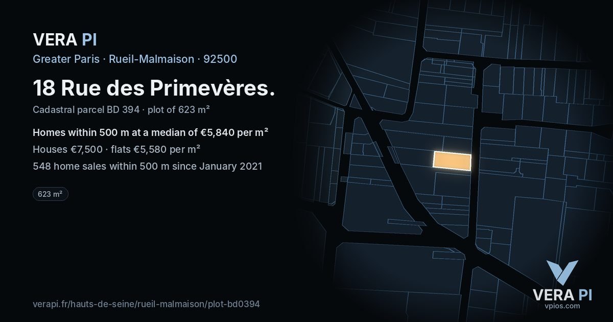 18 Rue des Primevères, Rueil-Malmaison at night – the plot lit, the parcels around coloured by the prices near them