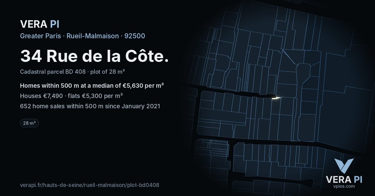 34 Rue de la Côte, Rueil-Malmaison at night – the plot lit, the parcels around coloured by the prices near them