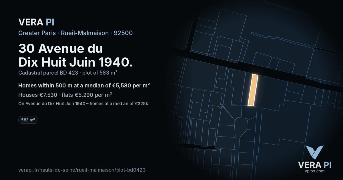 30 Avenue du Dix Huit Juin 1940, Rueil-Malmaison at night – the plot lit, the parcels around coloured by the prices near them