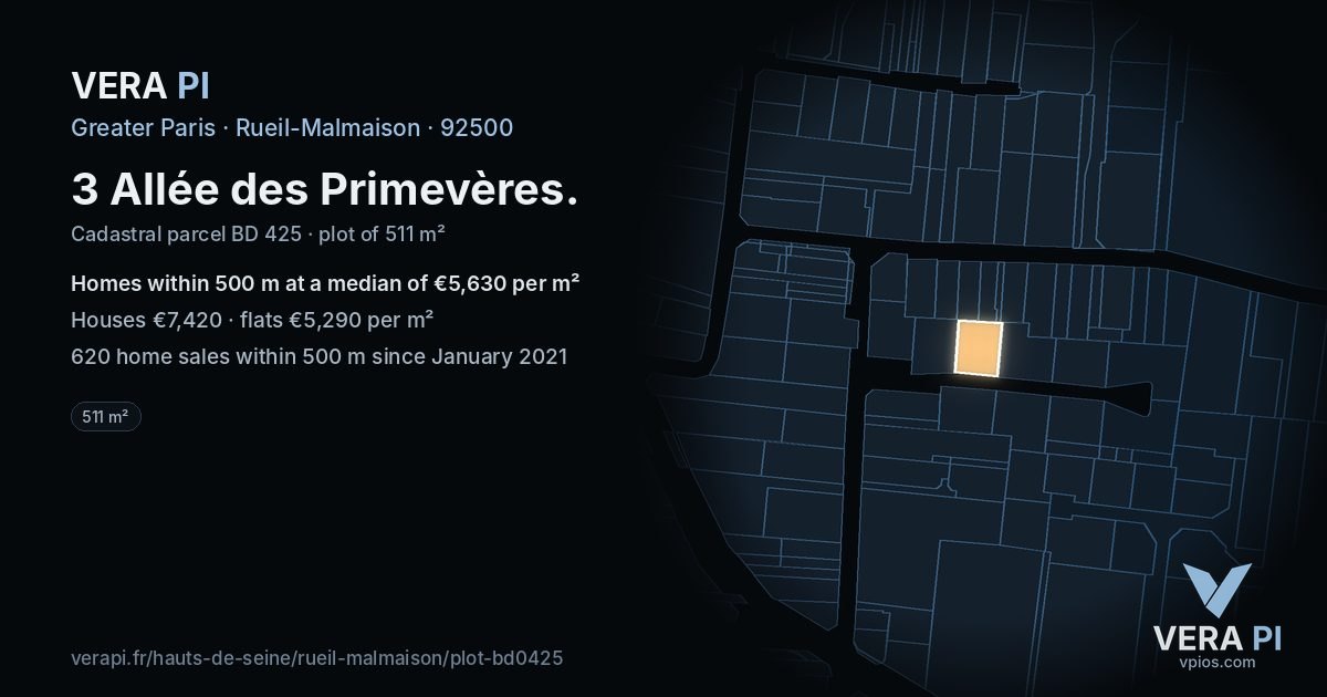 3 Allée des Primevères, Rueil-Malmaison at night – the plot lit, the parcels around coloured by the prices near them