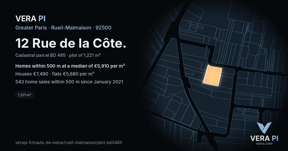 12 Rue de la Côte, Rueil-Malmaison at night – the plot lit, the parcels around coloured by the prices near them