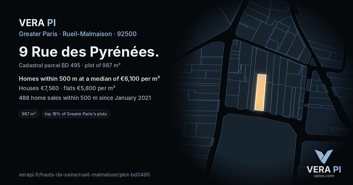 9 Rue des Pyrénées, Rueil-Malmaison at night – the plot lit, the parcels around coloured by the prices near them