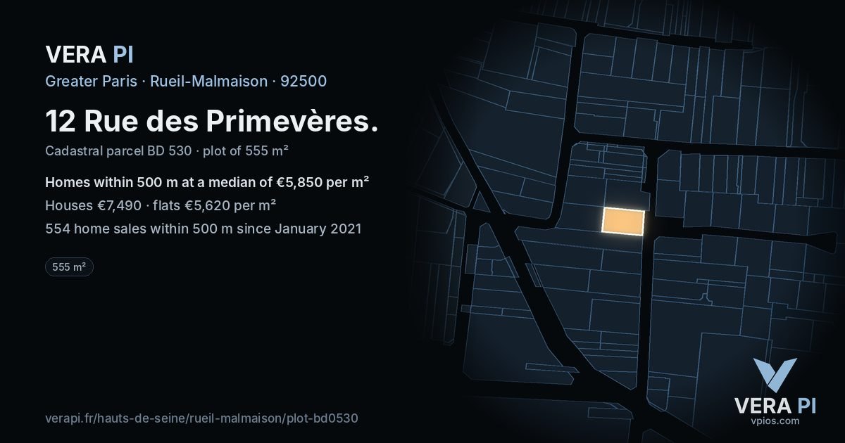 12 Rue des Primevères, Rueil-Malmaison at night – the plot lit, the parcels around coloured by the prices near them