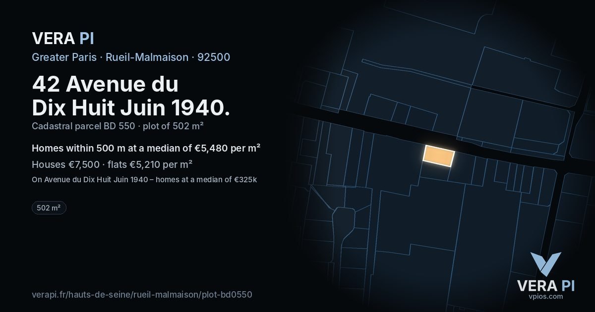 42 Avenue du Dix Huit Juin 1940, Rueil-Malmaison at night – the plot lit, the parcels around coloured by the prices near them